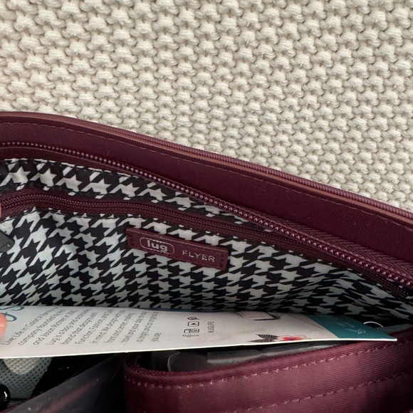 LUG NWT Flyer- Satin Luxe VL Wine - Picture 4 of 5